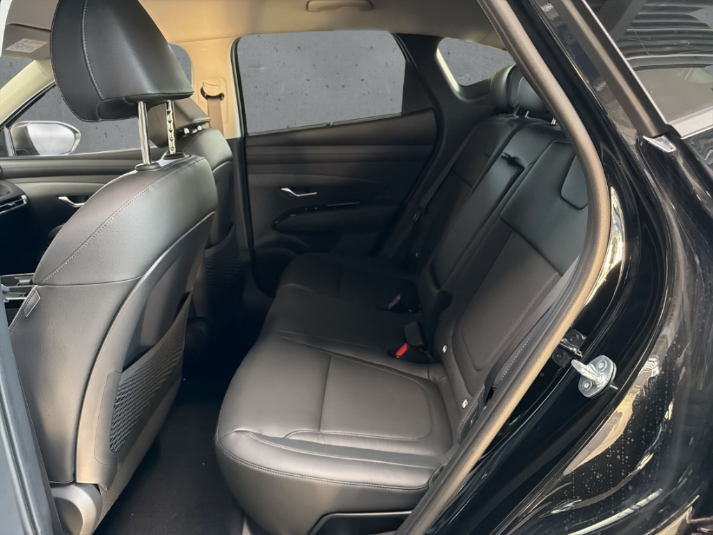 Fahrzeugabbildung Hyundai TUCSON FL MY26 1.6 T-GDi 7-DCT 2WD Prime HUD Navi Leder Digitales Cockpit Soundsystem Klimasitze