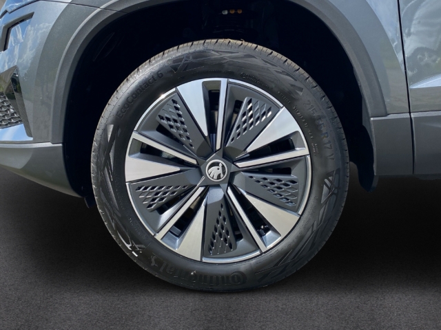 Fahrzeugabbildung SKODA Karoq 1.0 TSI TOUR LED AHK el.Heckkl. PDC SHZ LM