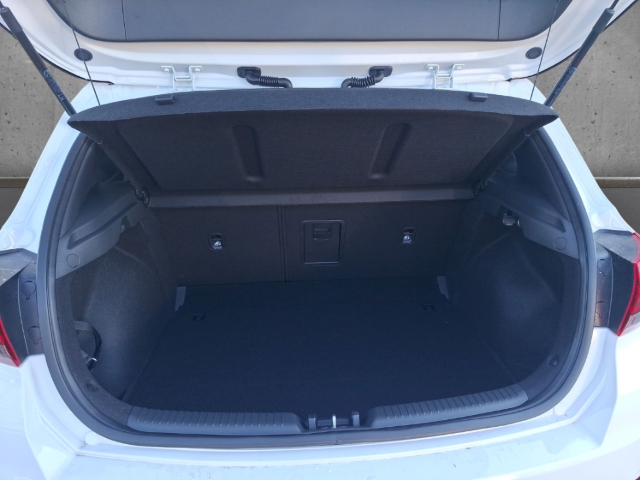 Fahrzeugabbildung Hyundai i30 FL 5-Türer MY25 1.5 MT N-Line Panorama Navi Digitales Cockpit LED Apple