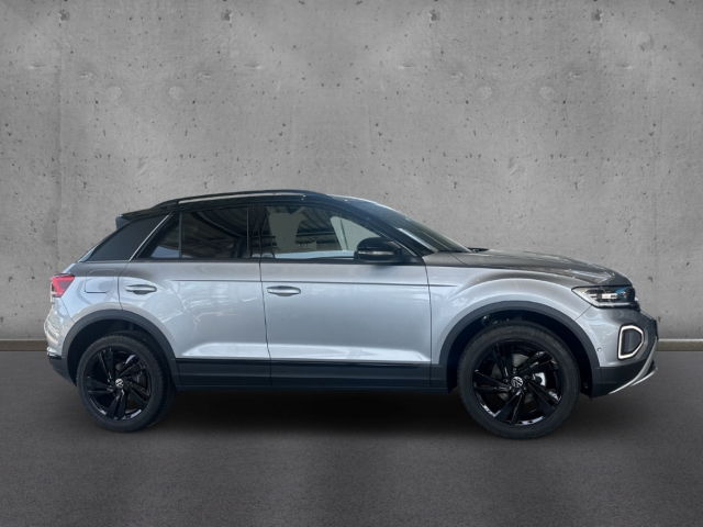 Fahrzeugabbildung Volkswagen T-Roc EU6e 1.5 TSI DSG Style LED Navi AHK Kamera Blac