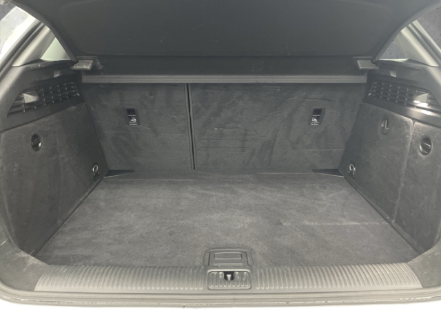 Fahrzeugabbildung Audi A3 SB 30 TDI LED Nav Temp Klimaat SHZ PDC Kamera