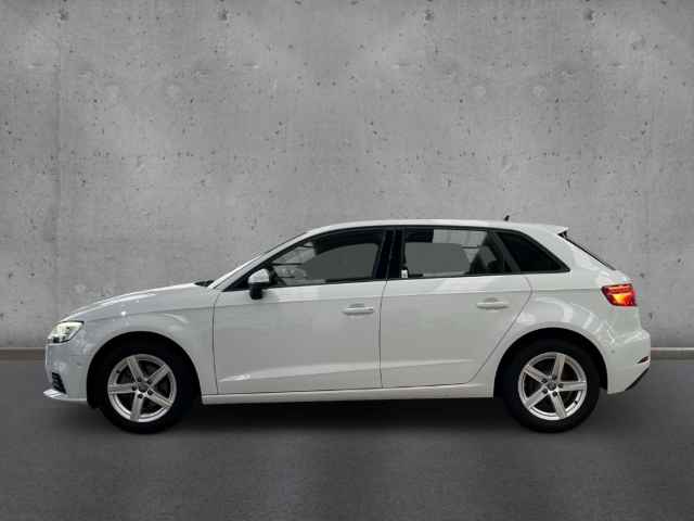 Fahrzeugabbildung Audi A3 SB 30 TDI LED Nav Temp Klimaat SHZ PDC Kamera