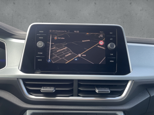 Fahrzeugabbildung Volkswagen T-Roc 1.0 TSI Goal Navi SHZ PDC AppConnent Kamer