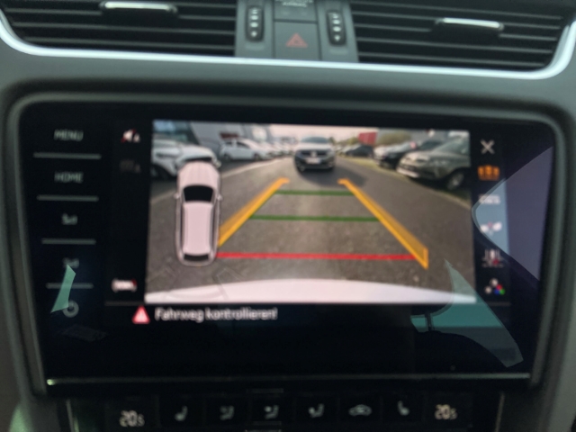 Fahrzeugabbildung SKODA Octavia Combi 2.0TDI DSG Ambition LED Nav StdHzg