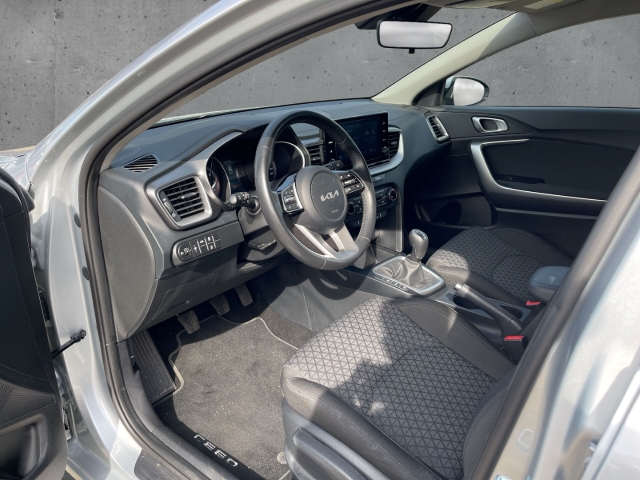 Fahrzeugabbildung Kia Cee'd 1.0 T-GDI Edition 7 NAVI LM SHZ PDC RFK