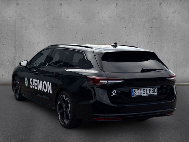 Fahrzeugabbildung SKODA Superb Combi 2.0 TDI DSG 4x4 SPORTLINE LED AHK DCC