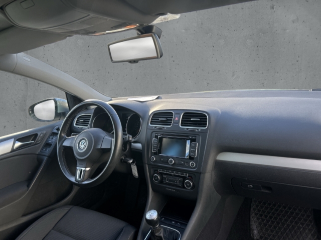 Fahrzeugabbildung Volkswagen Golf VI 1.2 TSI Team PDCv+h Kinders. Vorb. Navi