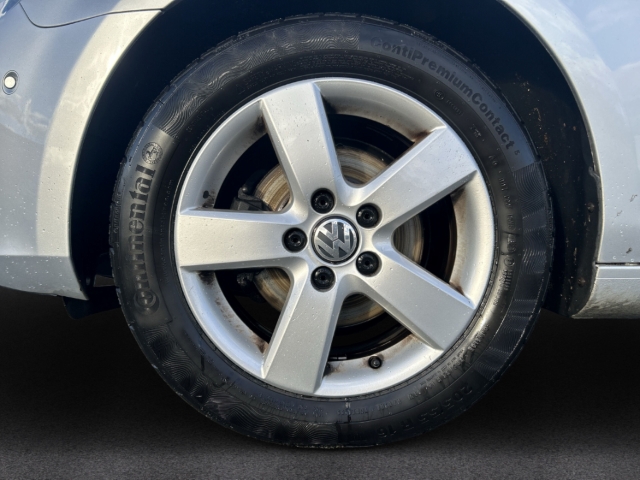 Fahrzeugabbildung Volkswagen Golf VI 1.2 TSI Team PDCv+h Kinders. Vorb. Navi