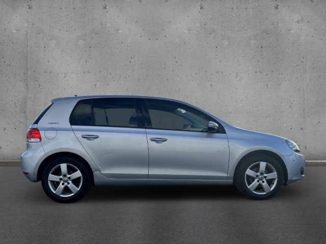 Fahrzeugabbildung Volkswagen Golf VI 1.2 TSI Team PDCv+h Kinders. Vorb. Navi