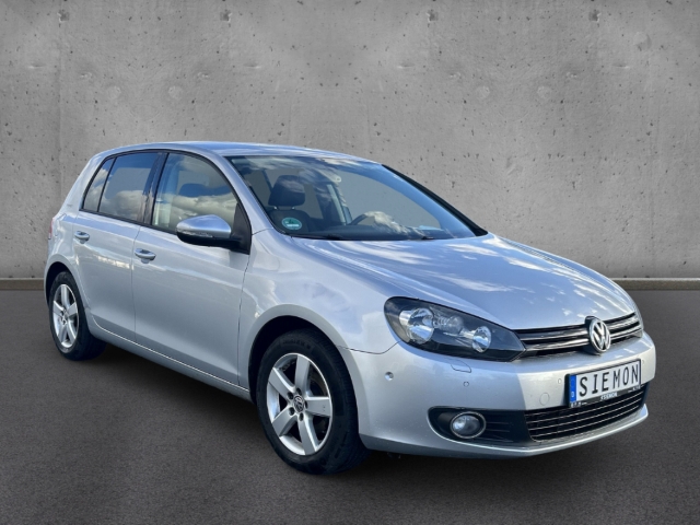 Fahrzeugabbildung Volkswagen Golf VI 1.2 TSI Team PDCv+h Kinders. Vorb. Navi