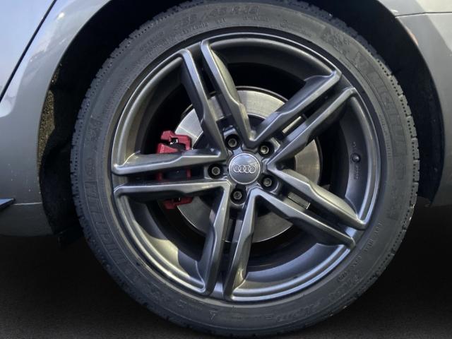 Fahrzeugabbildung Audi A4 quattro 45 TDI Edition One ACC Navi LED Leder