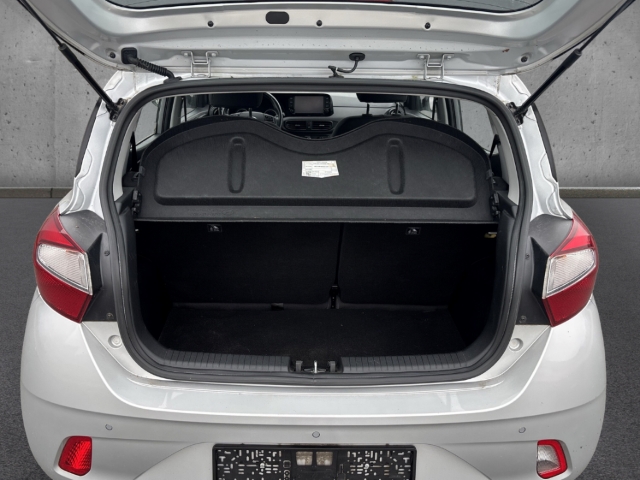 Fahrzeugabbildung Hyundai i10 Trend Apple CarPlay Freisprech PDC SHZ Alu