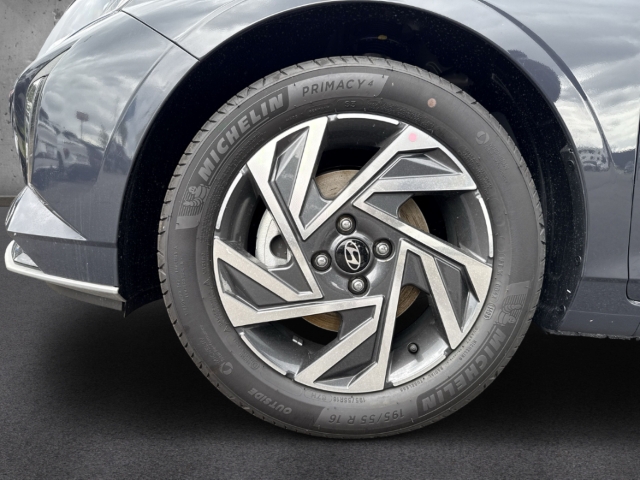 Fahrzeugabbildung Hyundai i20 1.0 T-GDI MT Trend Navi Digitales Cockpit Apple CarPlay Android Auto Fahrerprofil