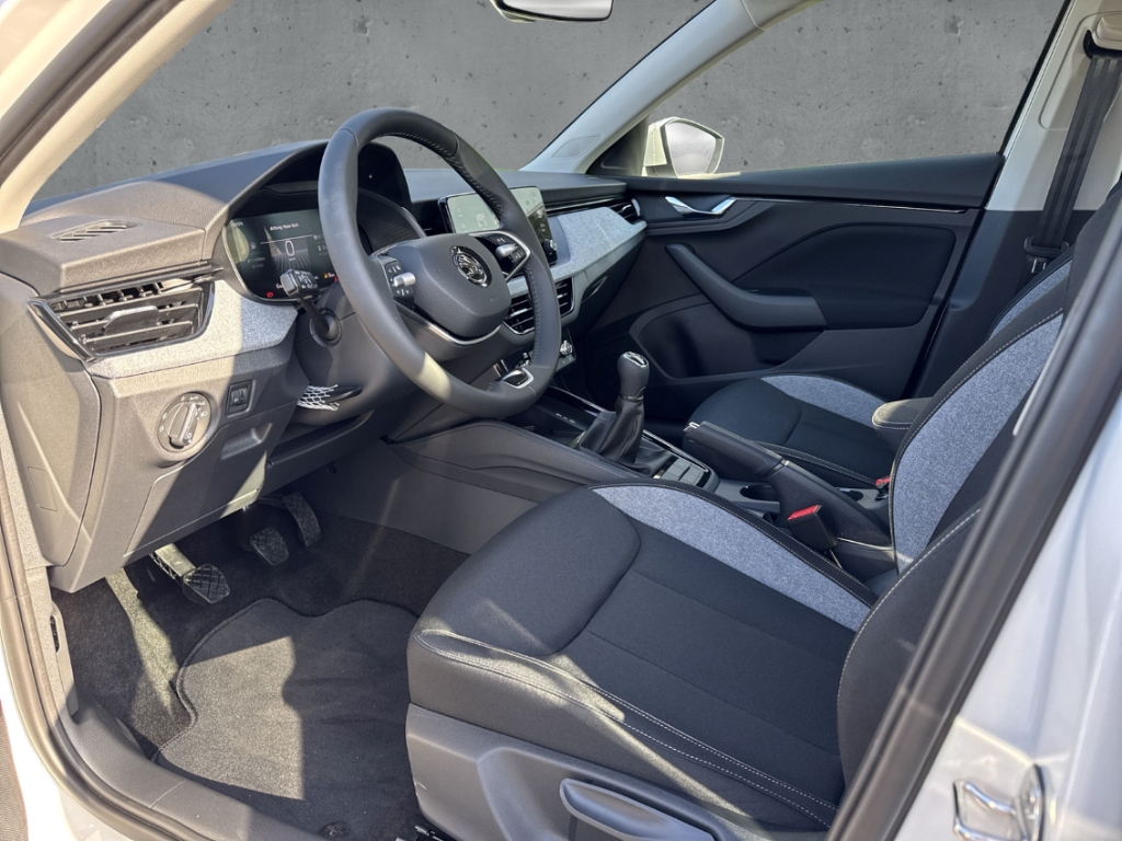 Fahrzeugabbildung SKODA Scala 1.0 TSI SELECTION LED Apple CarPlay Alu