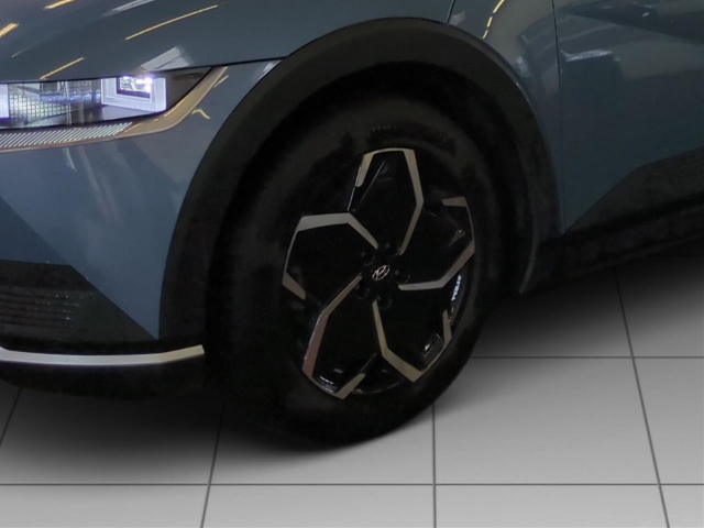 Fahrzeugabbildung Hyundai IONIQ 5 77,4kWh 2WD MY24 Sitz-P Bose Assist-P el.Heckklappe Navi Leder Digitales Cockpit