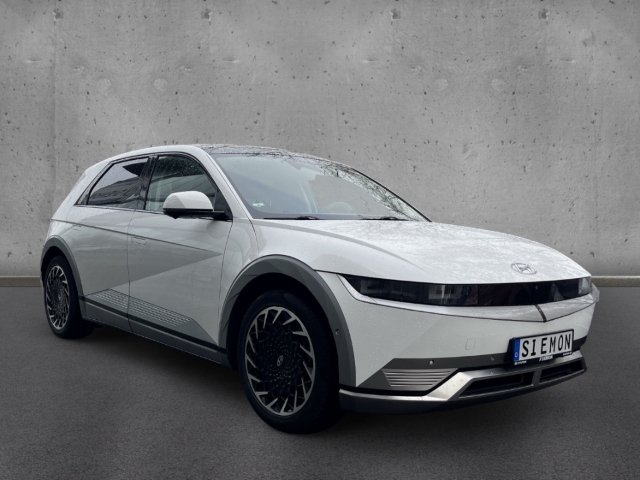 Fahrzeugabbildung Hyundai IONIQ 5 72,6 kWh 2WD UNIQ 20LM Relax Panoramadach AHK HUD El. Fondsitzverst. Navi