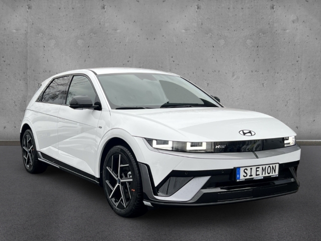 Fahrzeugabbildung Hyundai IONIQ 5 FL MY26 84kWh 2WD N-Line Matrix Navi Digitales Cockpit LED ACC El. Heckklappe