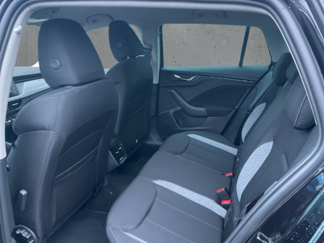 Fahrzeugabbildung SKODA Scala 1.5 TSI Balance LED Navi AHK LM17 PDC SHZ