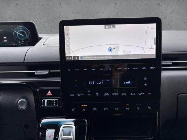 Fahrzeugabbildung Hyundai STARIA HEV 1.6 SIGNATURE Panorama 7-Sitze Navi Leder digi Cockpit Soundsystem