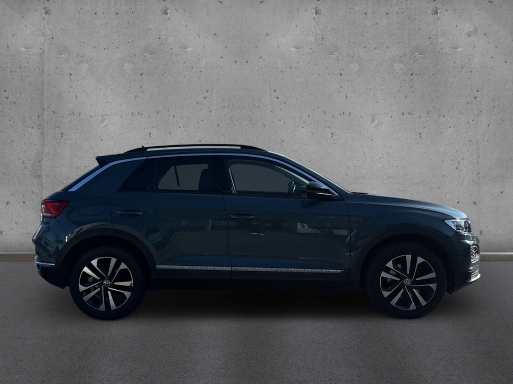 Fahrzeugabbildung Volkswagen T-Roc IQ.DRIVE 2.0 TDI Apple CarPlay LenkradHZG