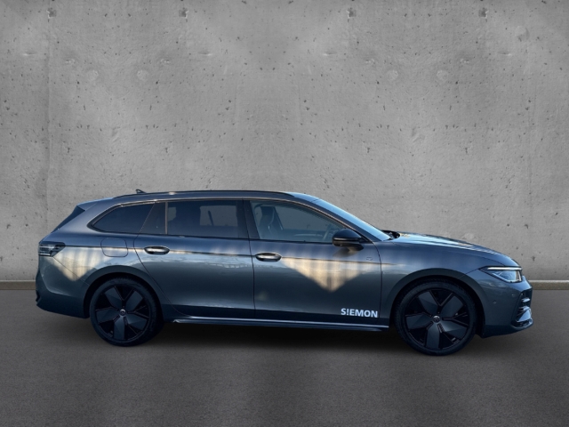 Fahrzeugabbildung Volkswagen Passat 2.0 TDI R-Line AHK 360°Kamera elektr.Heck Navi LEDMatrix ACC