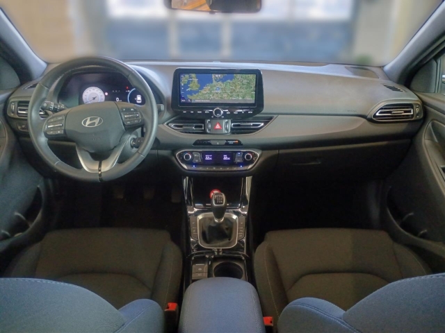 Fahrzeugabbildung Hyundai i30 FL 5-Trg 1.0 T-GDI MT Advantage MY25 Navi Digitales Cockpit LED Apple CarPlay