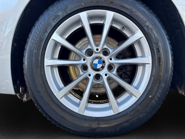 Fahrzeugabbildung BMW 318 d Touring stronic Advantage LED Klimaat RKam