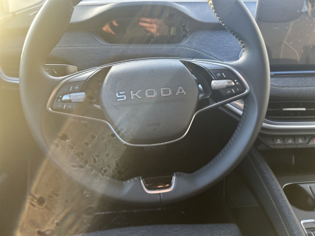 Fahrzeugabbildung SKODA Elroq 50 TOUR Clever-Paket AHK LED Navi PDC Klima