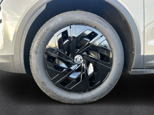 Fahrzeugabbildung SKODA Elroq 50 TOUR Clever-Paket AHK LED Navi PDC Klima