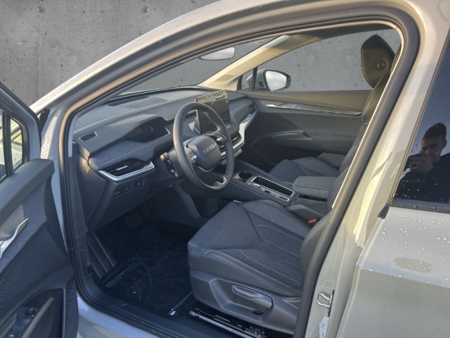 Fahrzeugabbildung SKODA Elroq 50 TOUR Clever-Paket AHK LED Navi PDC Klima