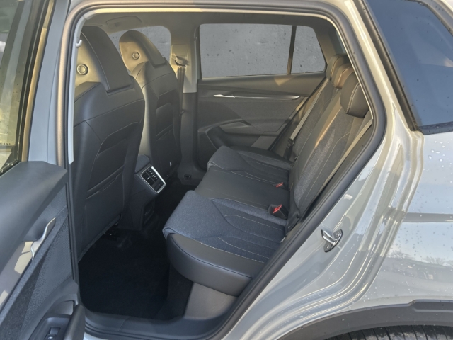 Fahrzeugabbildung SKODA Elroq 50 TOUR Clever-Paket AHK LED Navi PDC Klima