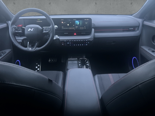 Fahrzeugabbildung Hyundai IONIQ 5 FL MY26 84kWh 2WD N-Line Matrix Navi Digitales Cockpit LED ACC El. Heckklappe