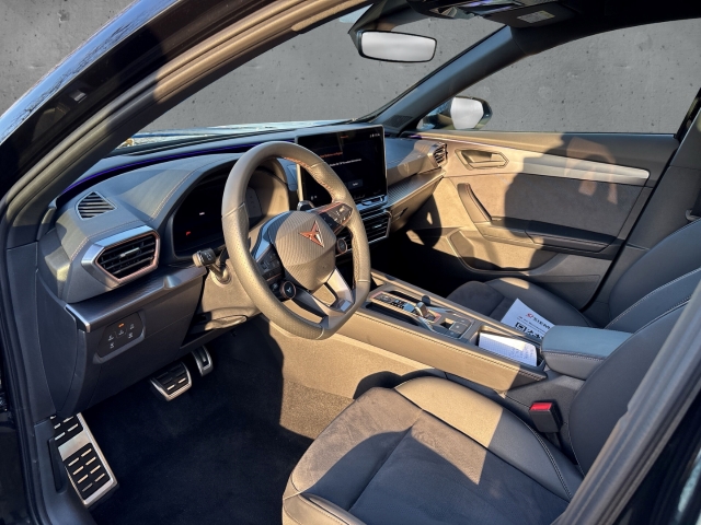 Fahrzeugabbildung CUPRA Formentor VZ 333 4Drive DSG ACC elHeck Kam Keyle