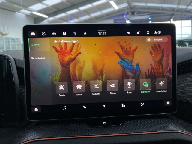 Fahrzeugabbildung SKODA Kodiaq TDI DSG Selection AHK MatrixLED ACC 360°