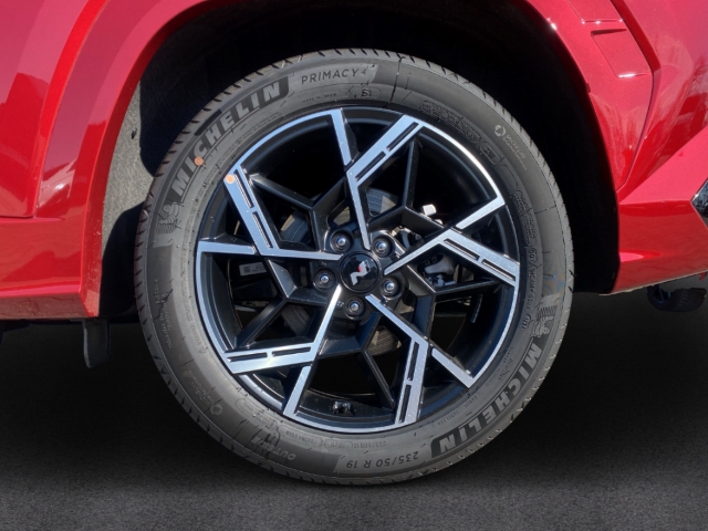 Fahrzeugabbildung Hyundai TUCSON FL PHEV 1.6 AT 4WD N-LINE MY25 HUD Navi digitales Cockpit Soundsystem LED Blendfreies Fernl.