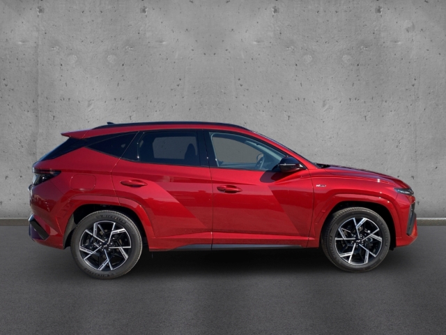 Fahrzeugabbildung Hyundai TUCSON FL PHEV 1.6 AT 4WD N-LINE MY25 HUD Navi digitales Cockpit Soundsystem LED Blendfreies Fernl.