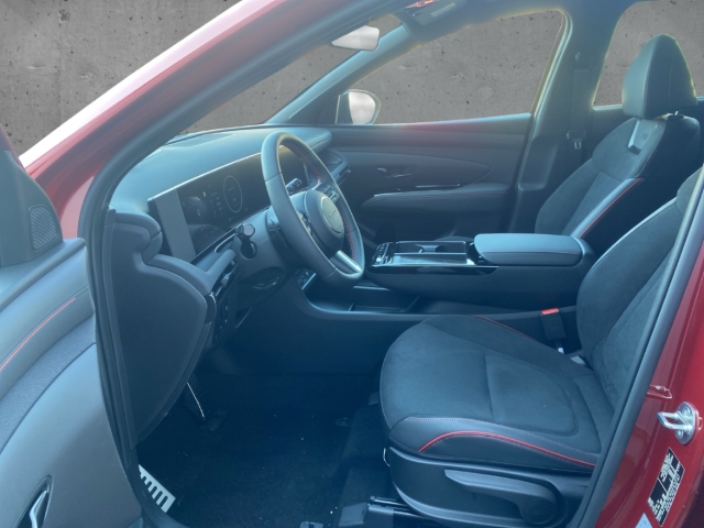 Fahrzeugabbildung Hyundai TUCSON FL PHEV 1.6 AT 4WD N-LINE MY25 HUD Navi digitales Cockpit Soundsystem LED Blendfreies Fernl.