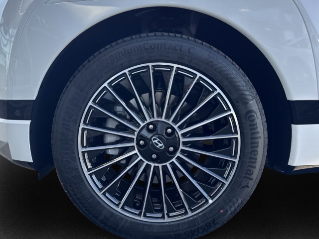 Fahrzeugabbildung Hyundai IONIQ 9 110kWh 4WD UNIQ Panorama Swivel-P 6-Sitze HUD El. Panodach Navi Leder Digitales Cockpit