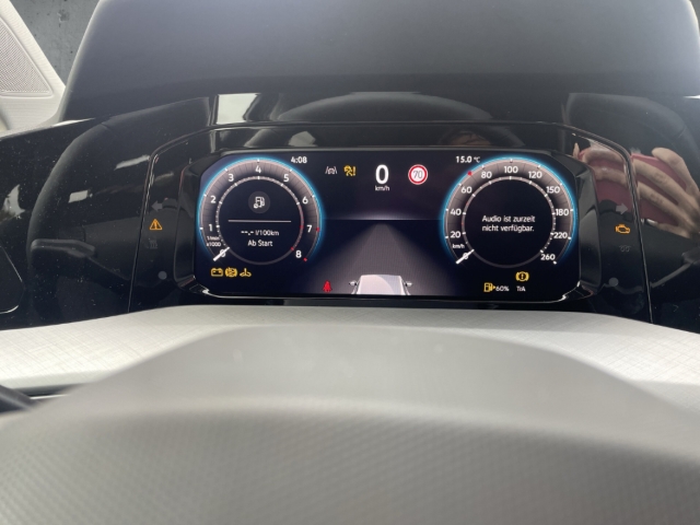 Fahrzeugabbildung Volkswagen Golf VIII 1.5 TSI LED Navi SHZ ACC PDC