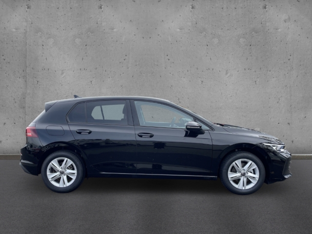 Fahrzeugabbildung Volkswagen Golf VIII 1.5 TSI LED Navi SHZ ACC PDC