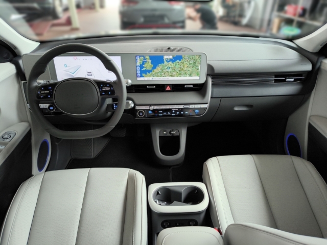 Fahrzeugabbildung Hyundai IONIQ 5 77,4kWh 2WD MY24 TECHNIQ Sitz-P Park-P Assist-P el.Heckklappe Navi Leder Digitales Cockpit