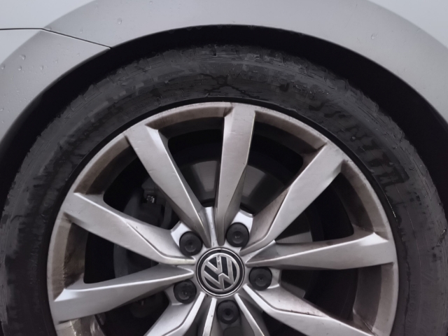 Fahrzeugabbildung Volkswagen Golf Sportsvan 2.0 TDI DSG Highline ACC Pano Bi-Xenon Navi