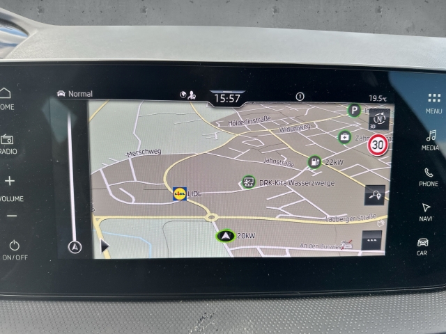 Fahrzeugabbildung SKODA Fabia 1.0 TSI Monte Carlo Nav ACC SHZ PDC Kamera