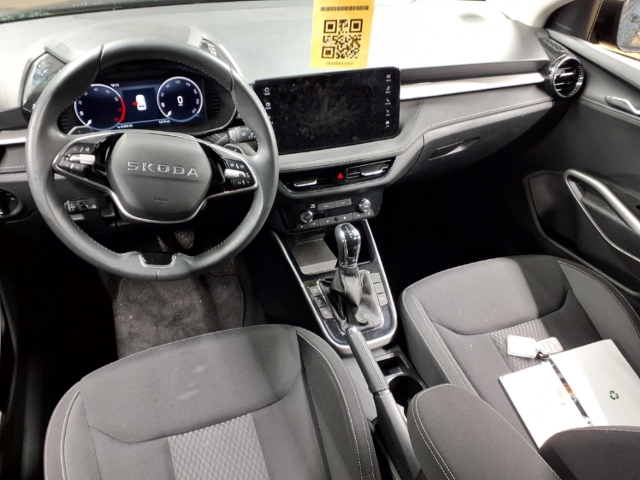 Fahrzeugabbildung SKODA Fabia 1.0 TSI DSG Tour AHK Navi ACC SHZ PDC RKam