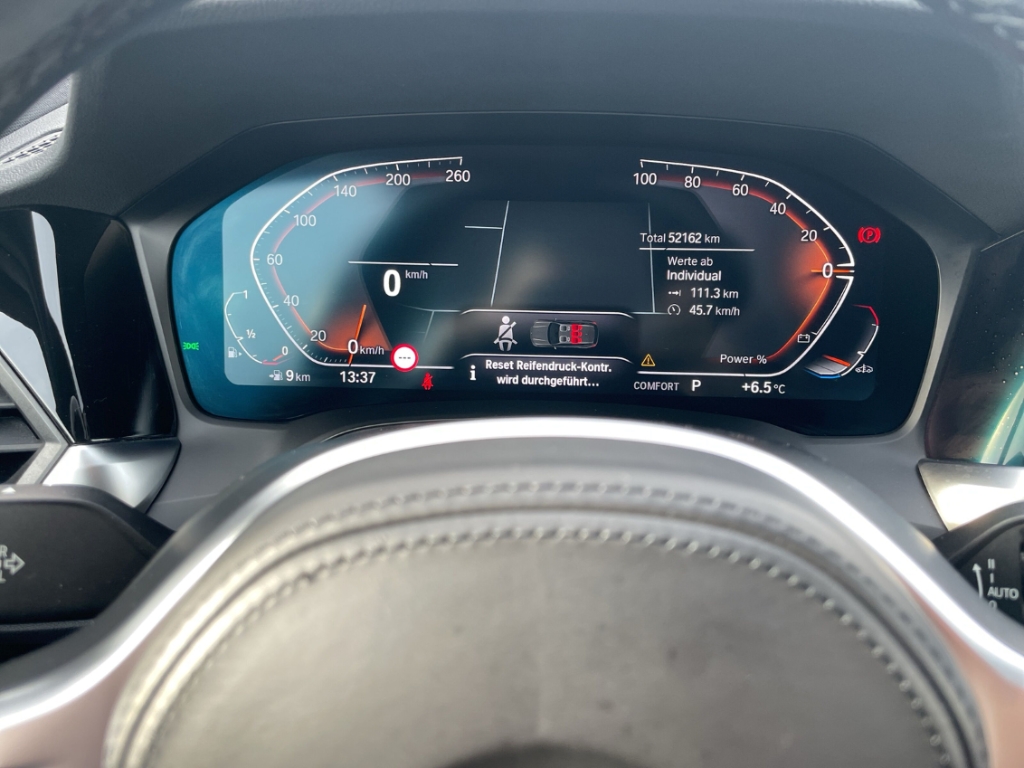 Fahrzeugabbildung BMW 318 TOURING M-SPORT VIRT ACC SHZ LEDER LED