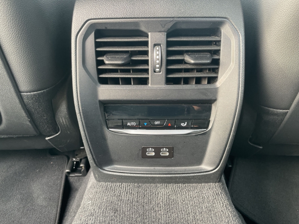 Fahrzeugabbildung BMW 318 TOURING M-SPORT VIRT ACC SHZ LEDER LED