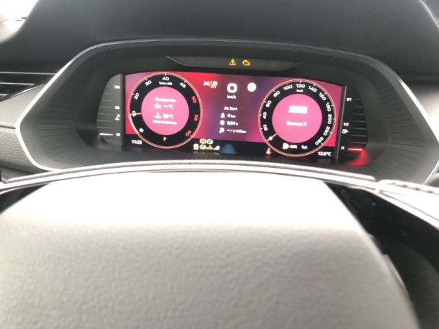 Fahrzeugabbildung SKODA Octavia Combi 2.0 TDI DSG Sportline AHK SHZ PDC