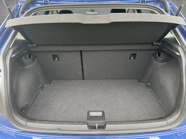 Fahrzeugabbildung Volkswagen Polo 1.0 TSI DSG Style IQ.LIGHT Navi ACC SHZ PDC