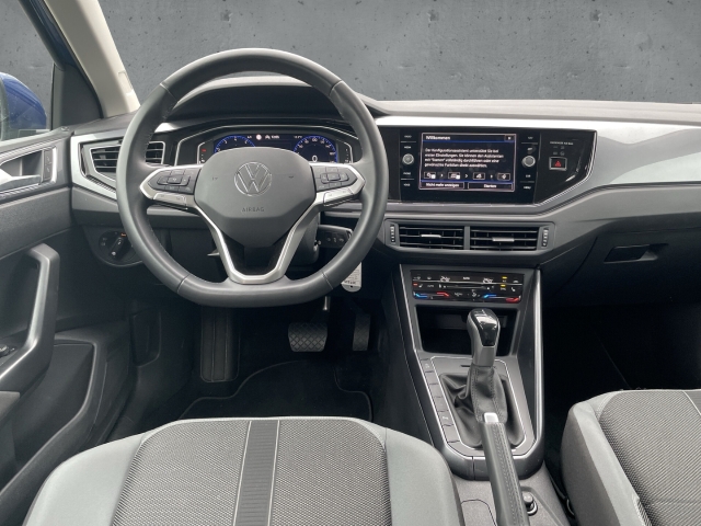 Fahrzeugabbildung Volkswagen Polo 1.0 TSI DSG Style IQ.LIGHT Navi ACC SHZ PDC