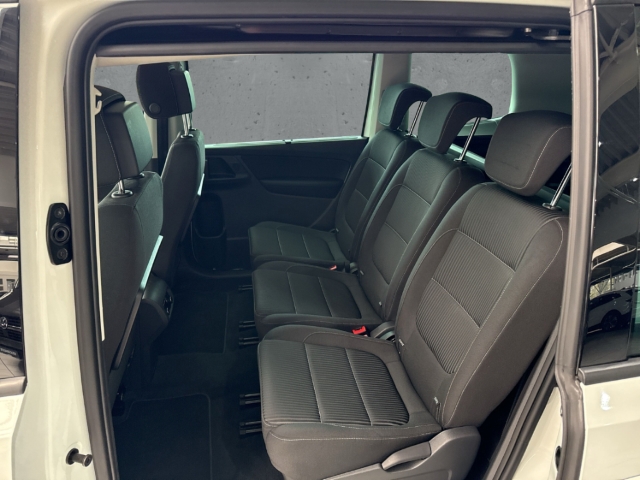 Fahrzeugabbildung SEAT Alhambra 1.4 TSI DSG Style AHK BiXen Navi Kamera